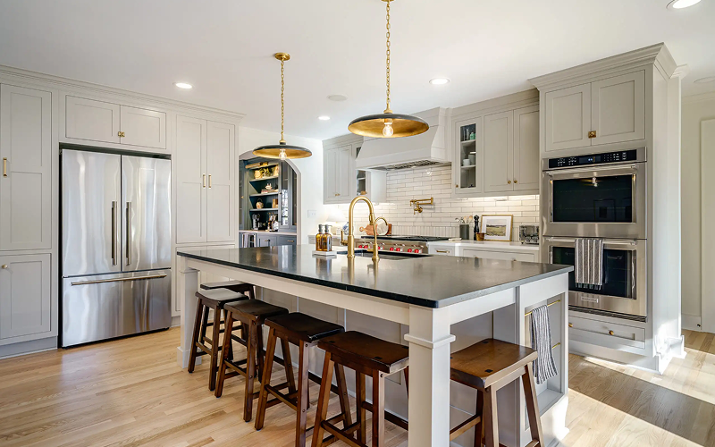 Kitchens with Attached Dining Spaces